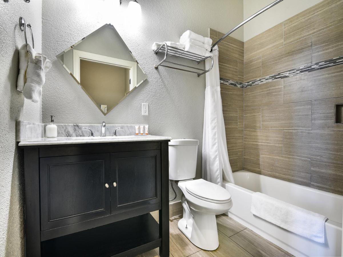 The Dilworth Inn Gonzales Екстериор снимка