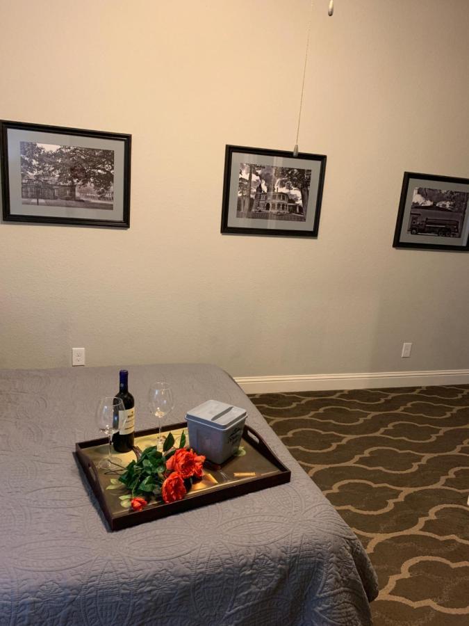 The Dilworth Inn Gonzales Екстериор снимка