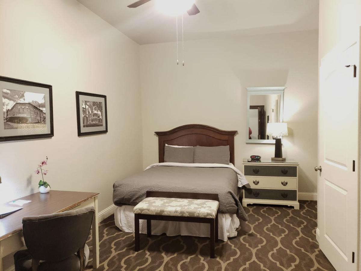 The Dilworth Inn Gonzales Екстериор снимка